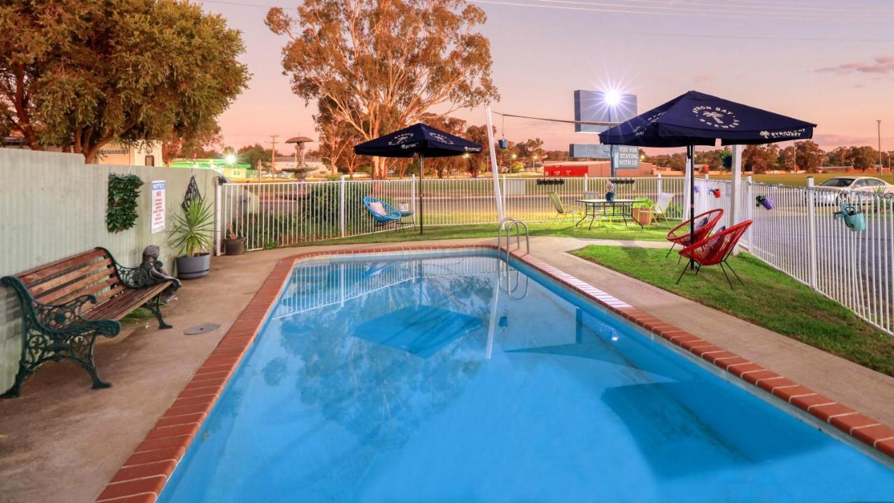 Parkes Federation Motel Extérieur photo